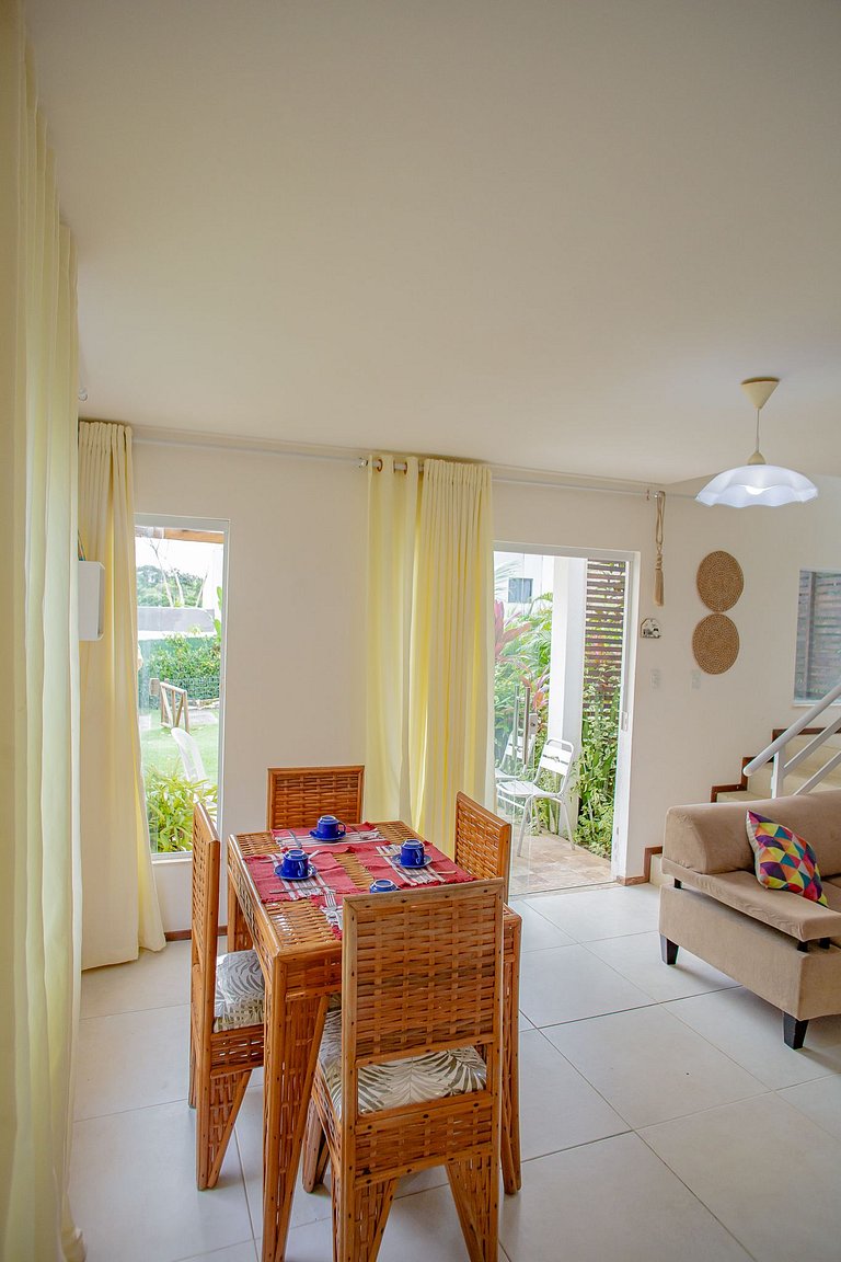 Casa em condominio 2 quartos,cozinha, sala.
