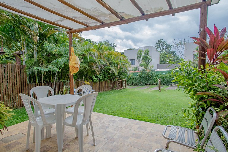 Casa em condominio 2 quartos,cozinha, sala.