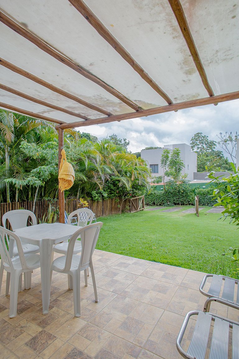 Casa em condominio 2 quartos,cozinha, sala.