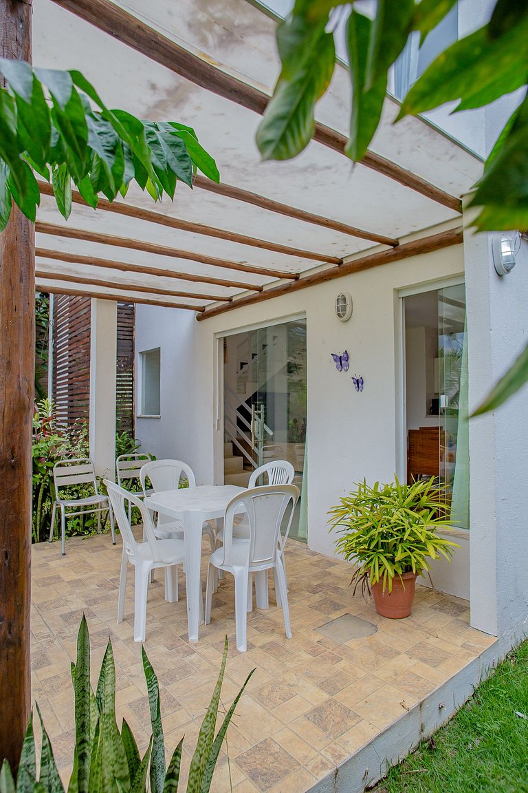 Casa em condominio 2 quartos,cozinha, sala.