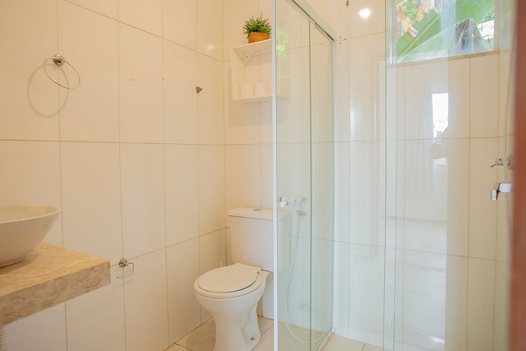 Casa em condominio 2 quartos,cozinha, sala.